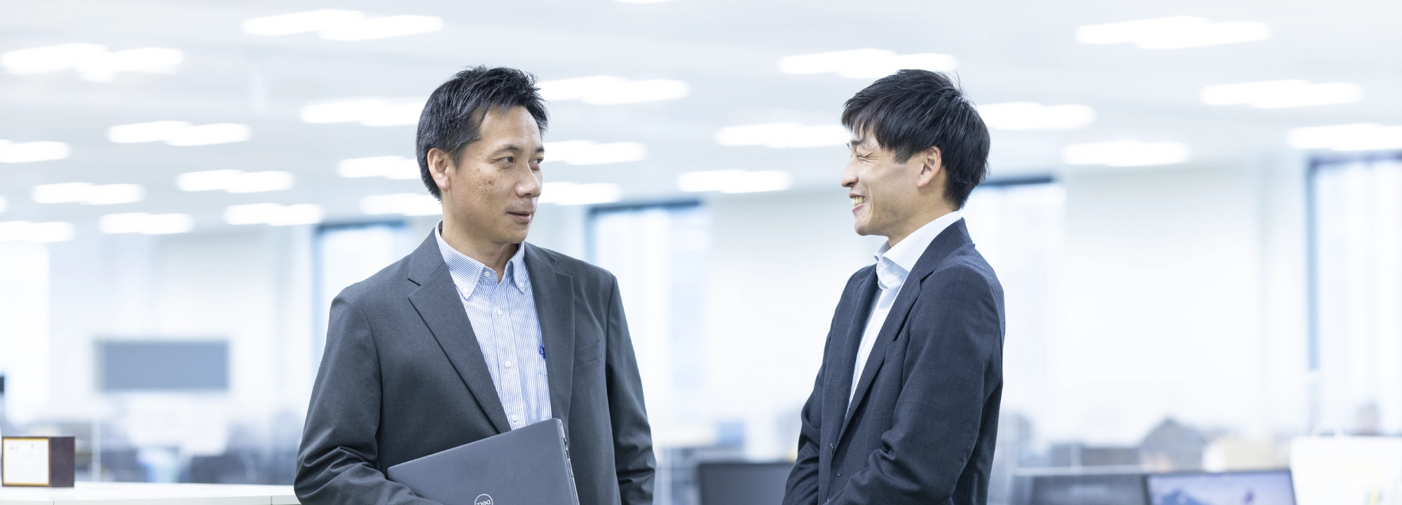 chemical_businesspeople01